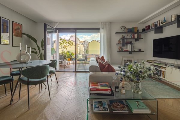 appartamento in vendita a Milano in zona XXII Marzo