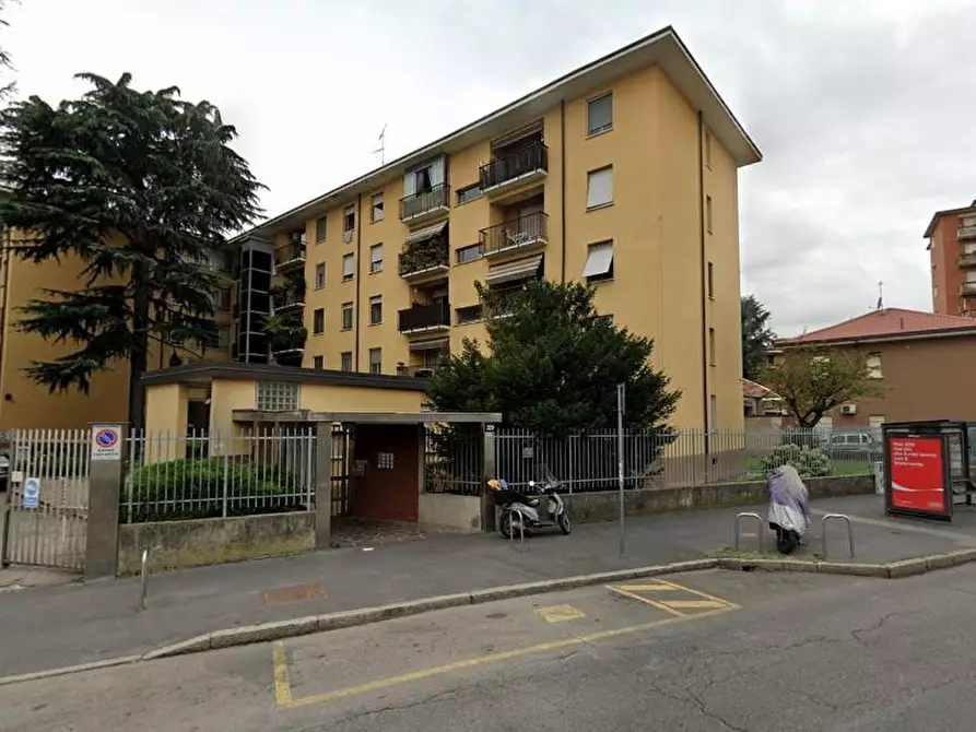 appartamento in vendita a Milano in zona Forze Armate