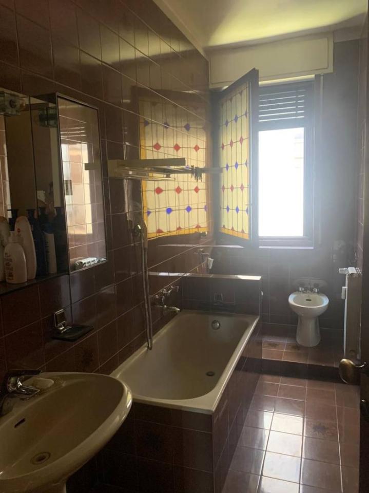 appartamento in vendita a Milano in zona Loreto