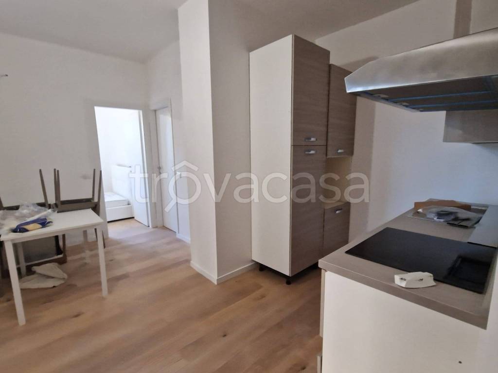 appartamento in vendita a Milano in zona Famagosta