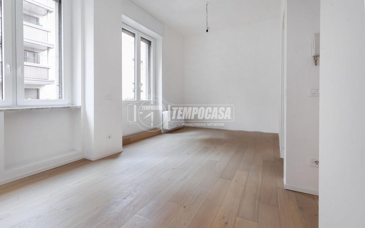 appartamento in vendita a Milano in zona Porta Nuova
