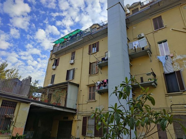 appartamento in vendita a Milano in zona Adriano