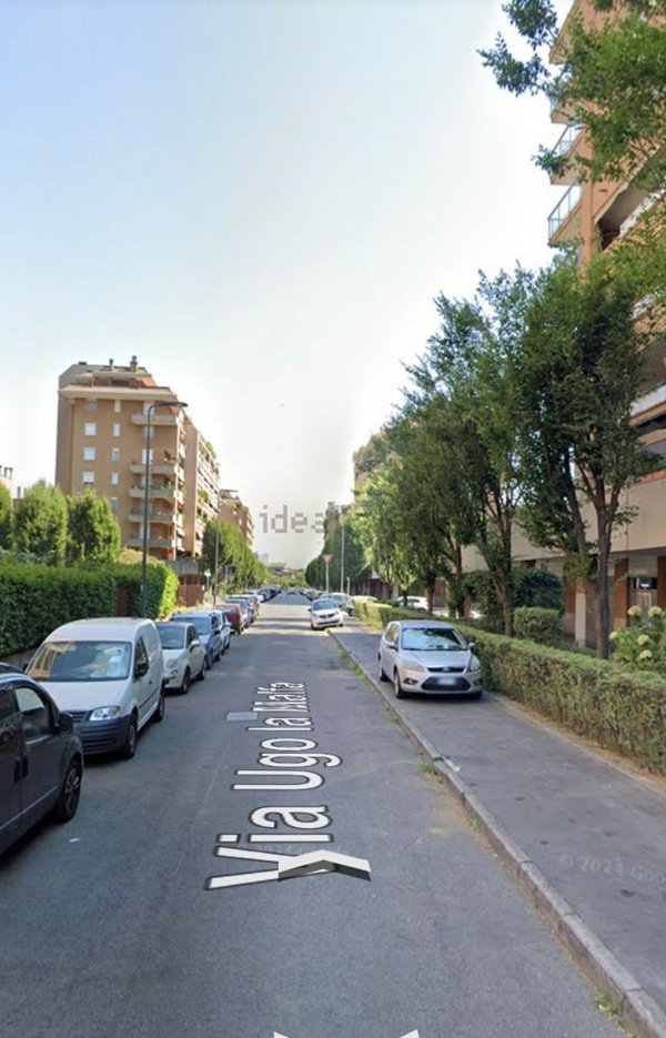 appartamento in vendita a Milano in zona Adriano