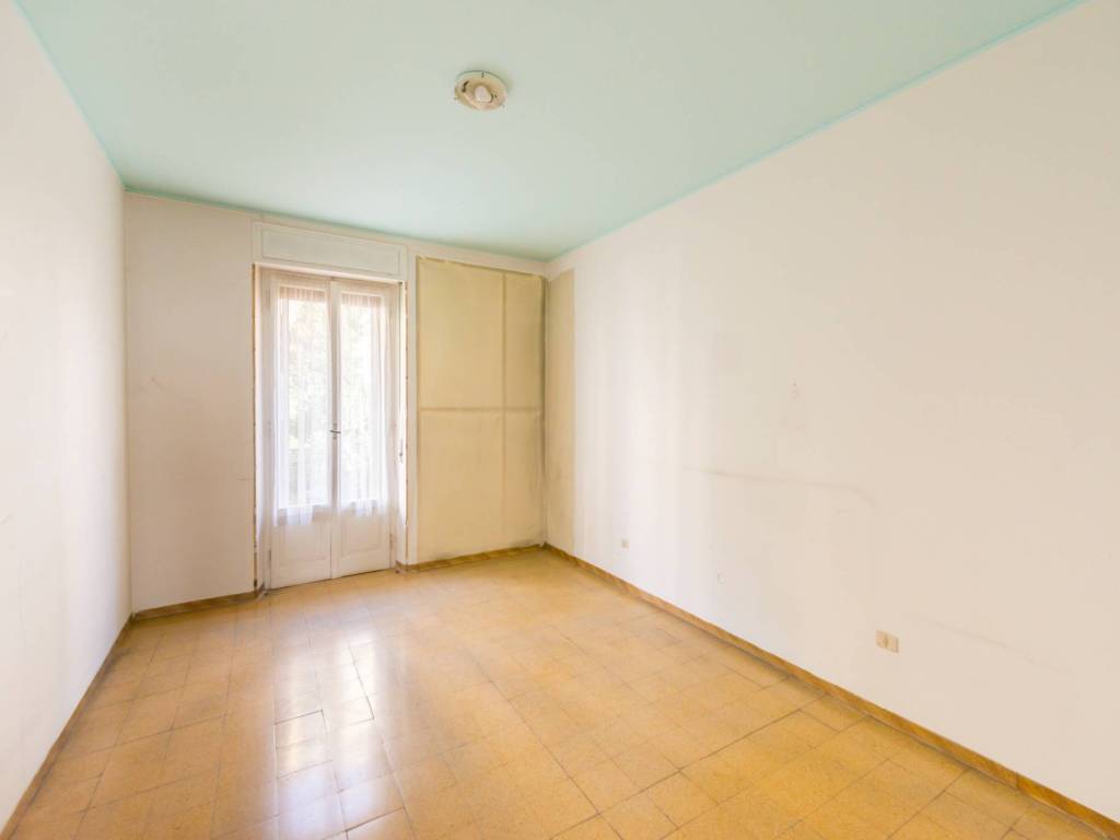 appartamento in vendita a Milano in zona Famagosta