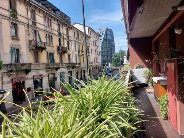 appartamento in vendita a Milano in zona Isola