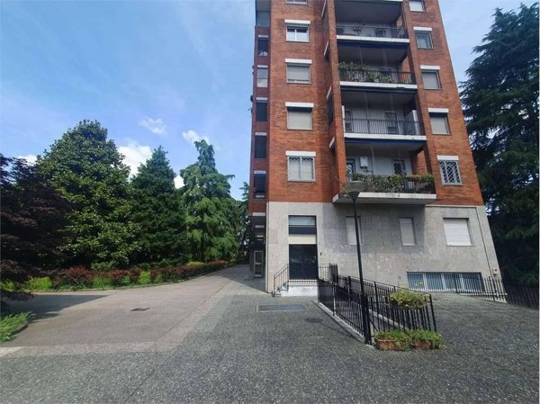 appartamento in vendita a Milano in zona Crescenzago