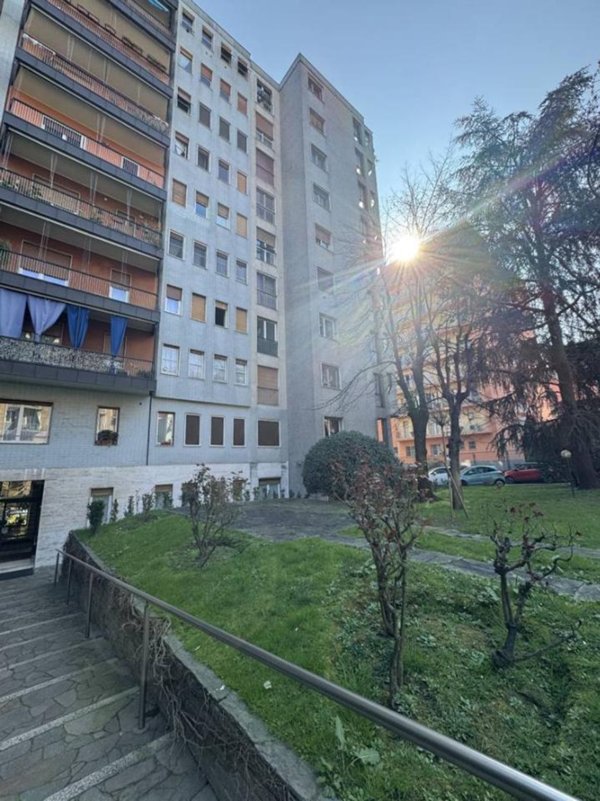 appartamento in vendita a Milano in zona Città Studi