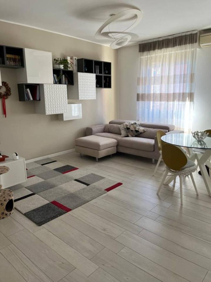 appartamento in vendita a Milano in zona Corvetto