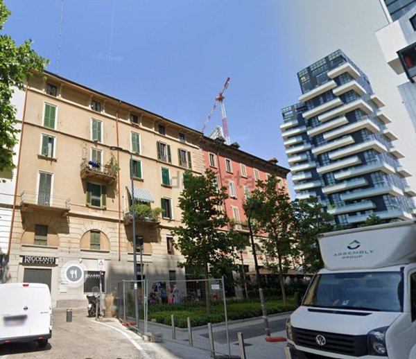 appartamento in vendita a Milano in zona Porta Nuova
