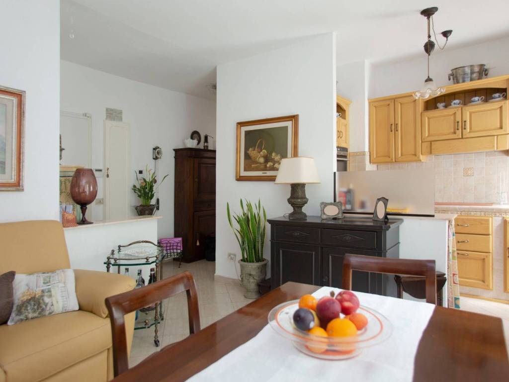 appartamento in vendita a Milano in zona Porta Vittoria