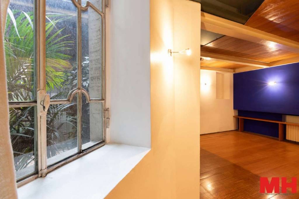 ufficio in vendita a Milano in zona Isola