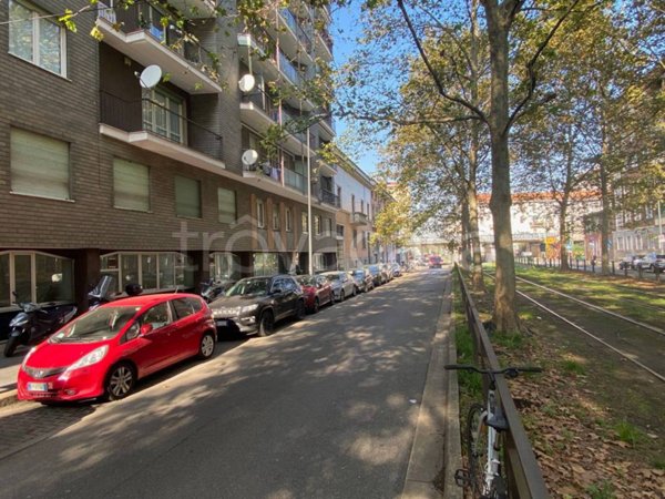 appartamento in vendita a Milano in zona Bocconi