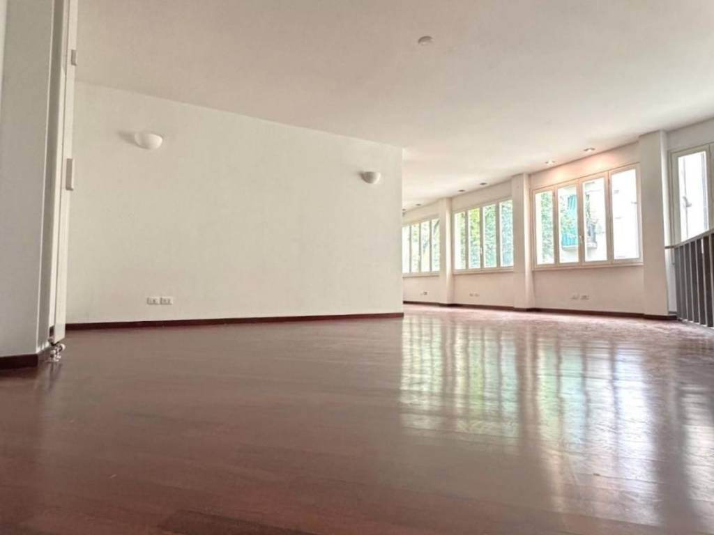 appartamento in vendita a Milano in zona Città Studi