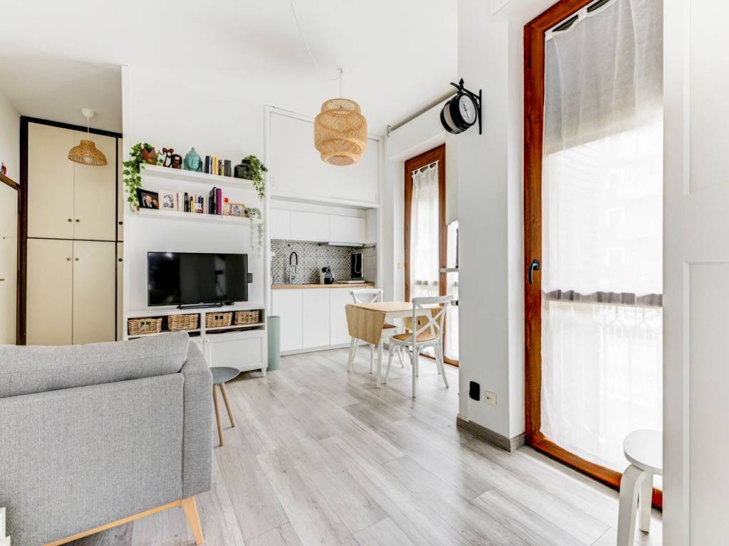 appartamento in vendita a Milano in zona Città Studi