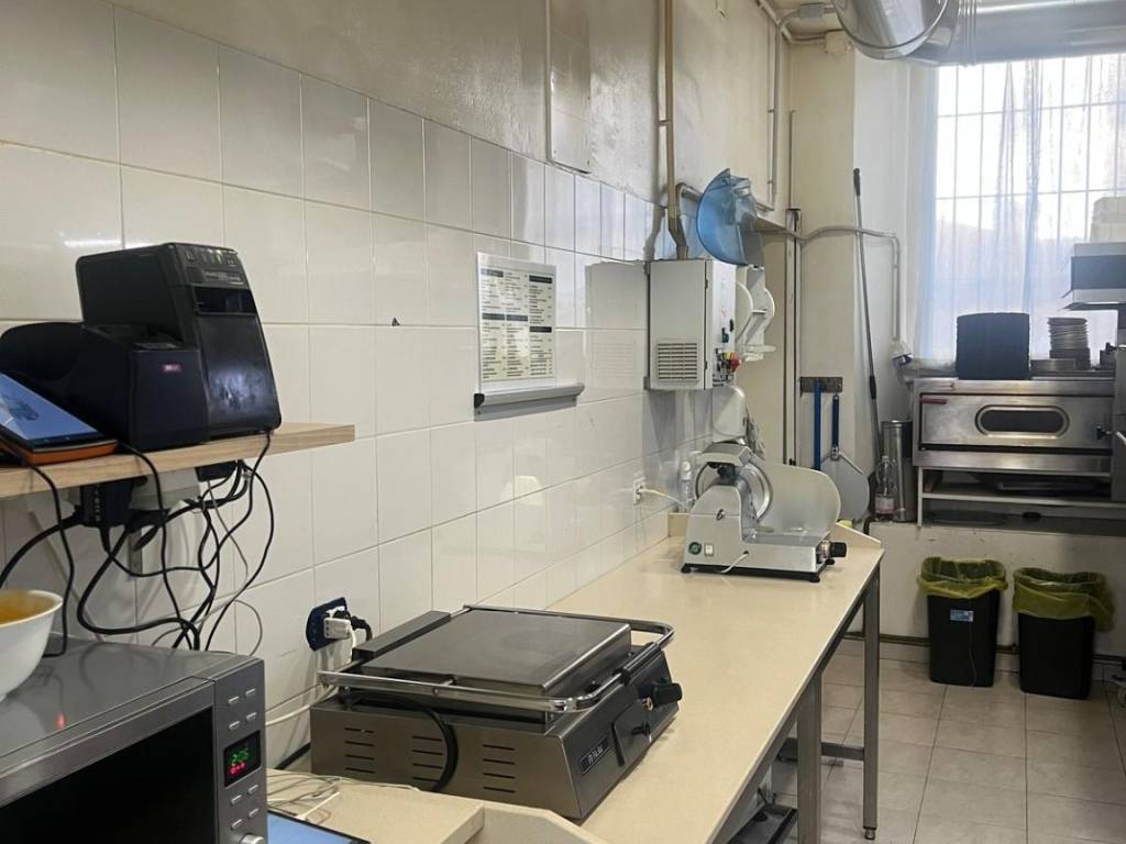 negozio in vendita a Milano in zona Isola