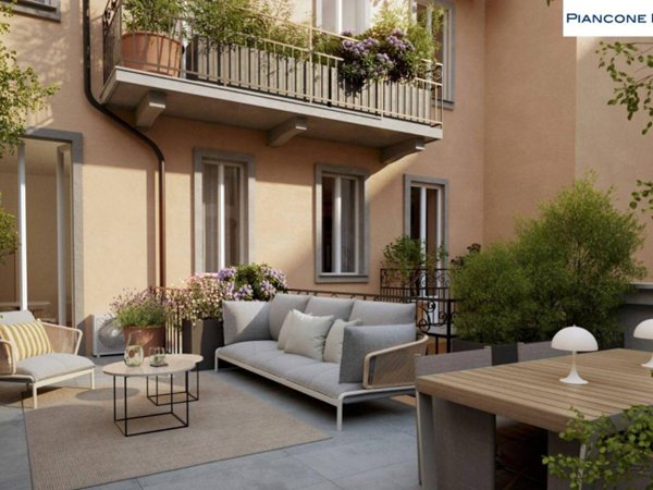 appartamento in vendita a Milano in zona Sant'Ambrogio