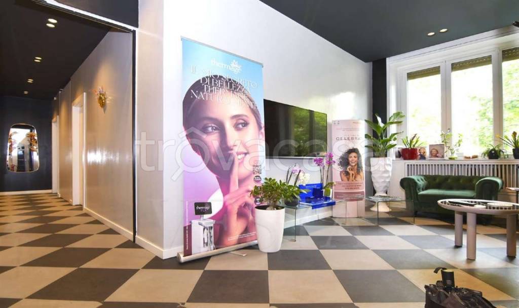 appartamento in vendita a Milano in zona Porta Nuova