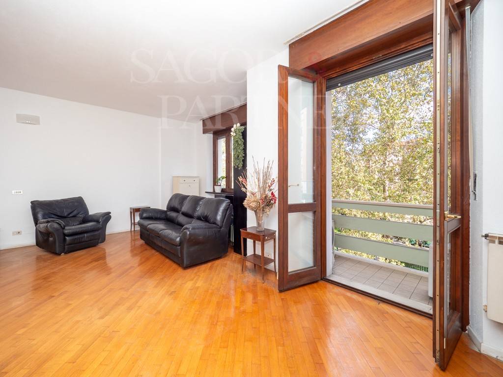 appartamento in vendita a Milano in zona Centro Direzionale