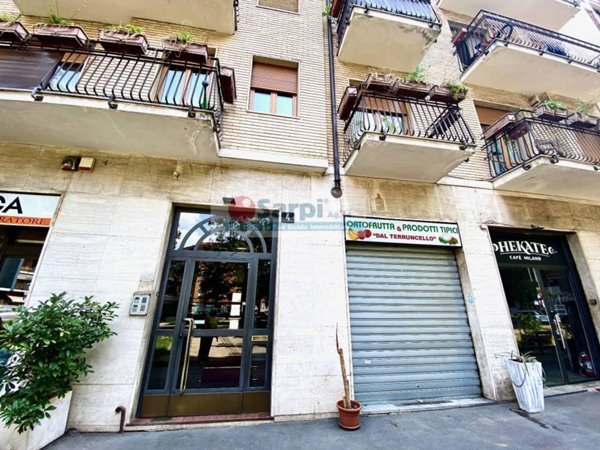 negozio in vendita a Milano in zona Porta Vittoria