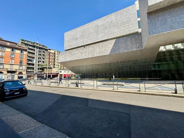 appartamento in vendita a Milano in zona Bocconi