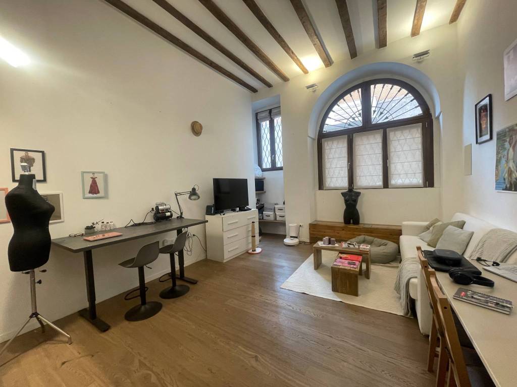 appartamento in vendita a Milano in zona Porta Romana