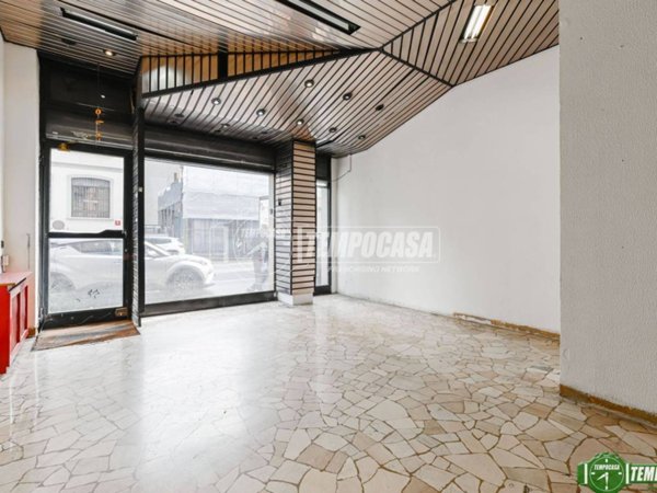 negozio in vendita a Milano in zona Centro Direzionale