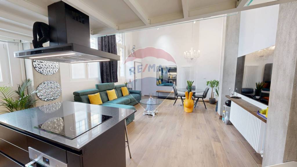 appartamento in vendita a Milano in zona Porta Venezia