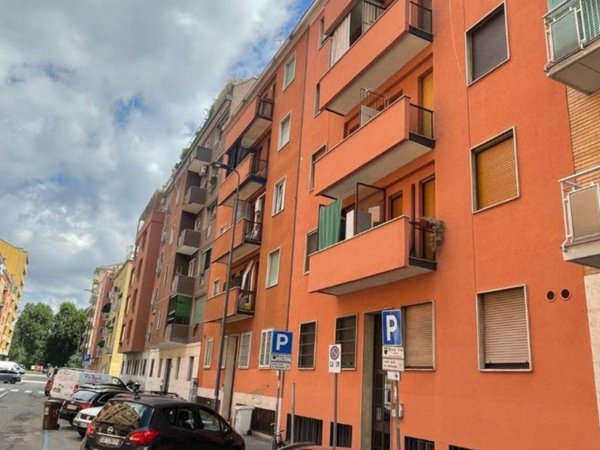 appartamento in vendita a Milano in zona Piazzale Lodi