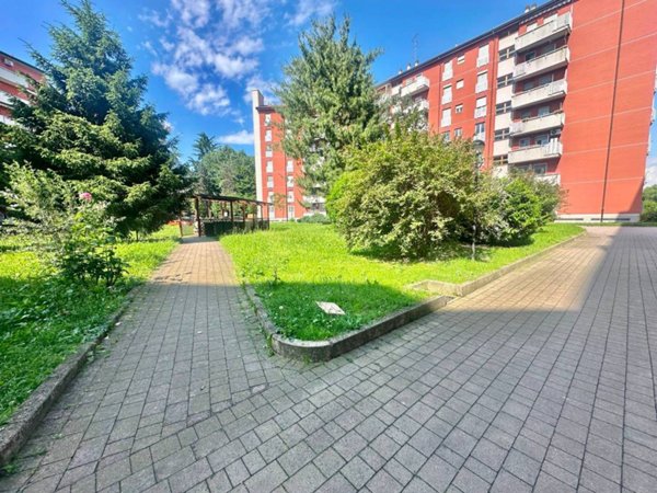 appartamento in vendita a Milano in zona Forlanini