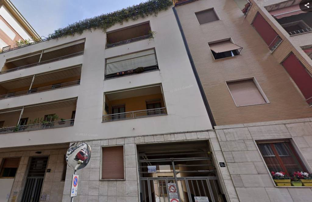 appartamento in vendita a Milano in zona San Siro