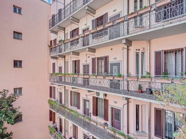 appartamento in vendita a Milano in zona Piazzale Lodi