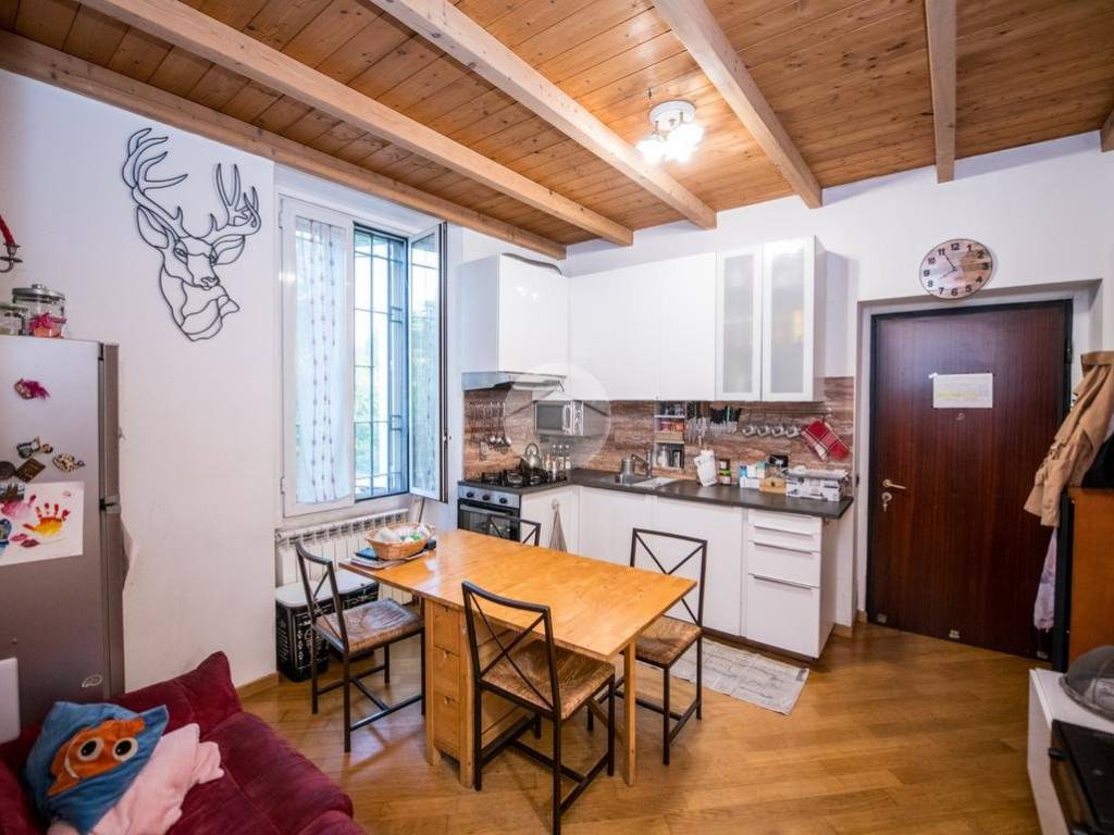 appartamento in vendita a Milano in zona Forlanini