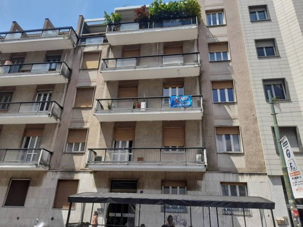 appartamento in vendita a Milano in zona Bocconi