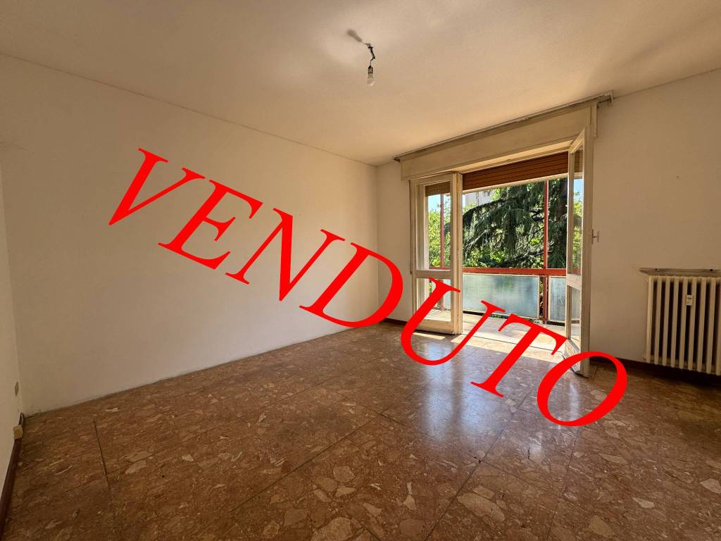 appartamento in vendita a Milano in zona Gallaratese