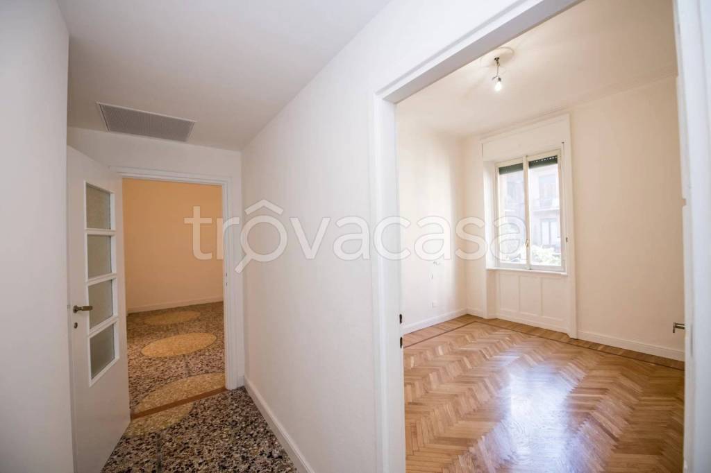 appartamento in vendita a Milano in zona Loreto