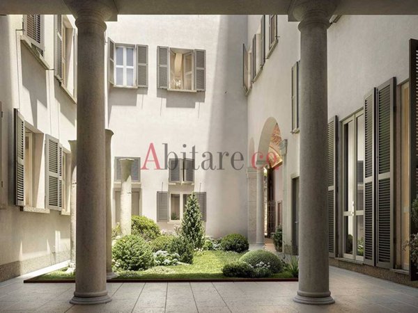 appartamento in vendita a Milano in zona Sant'Ambrogio