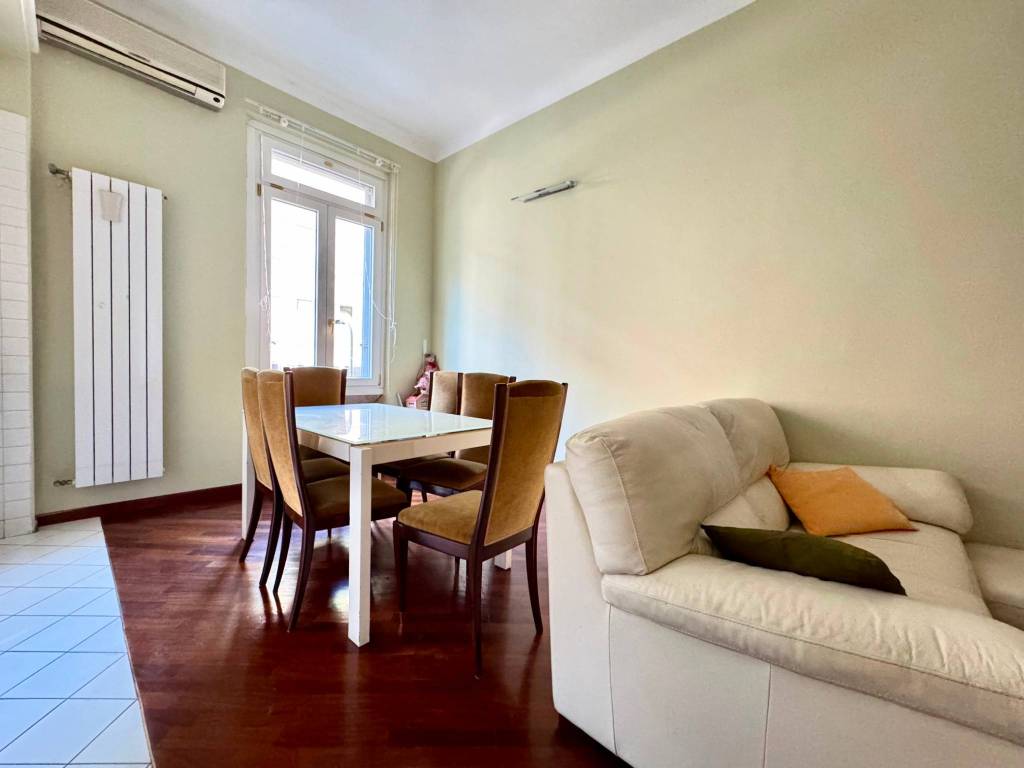 appartamento in vendita a Milano in zona Città Studi