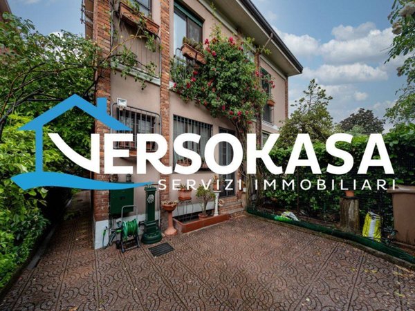 casa indipendente in vendita a Milano in zona San Siro
