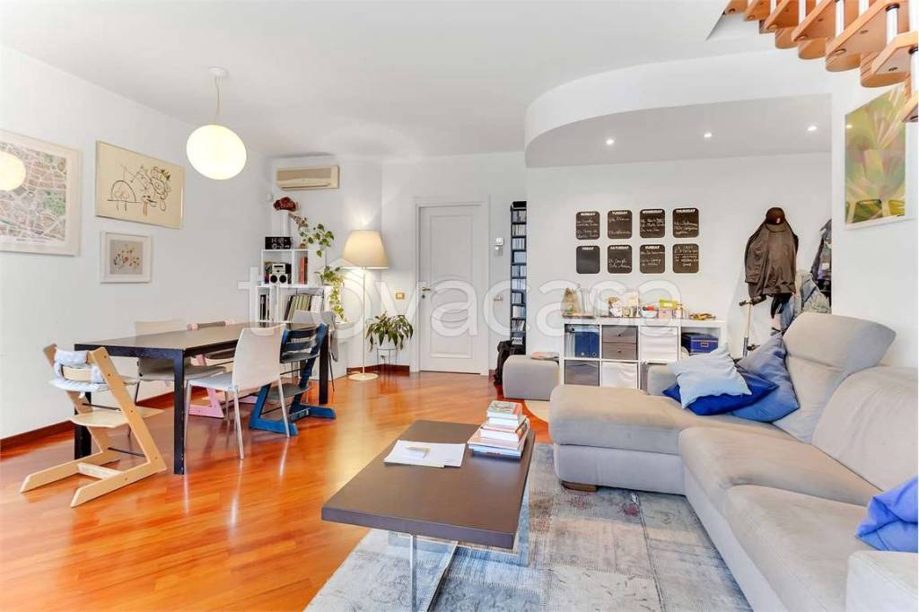 appartamento in vendita a Milano in zona Isola