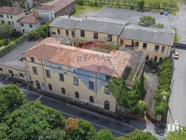 intera palazzina in vendita a Milano