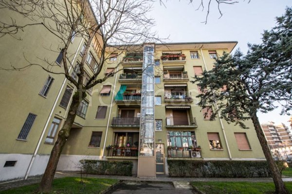 appartamento in vendita a Milano in zona Baggio