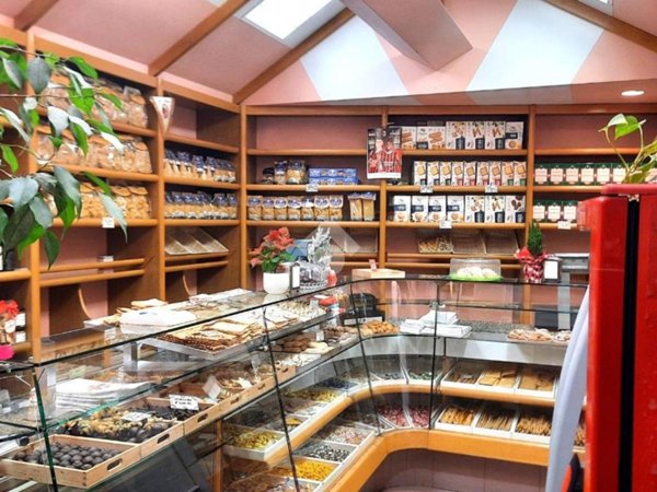 negozio in vendita a Milano in zona Città Studi