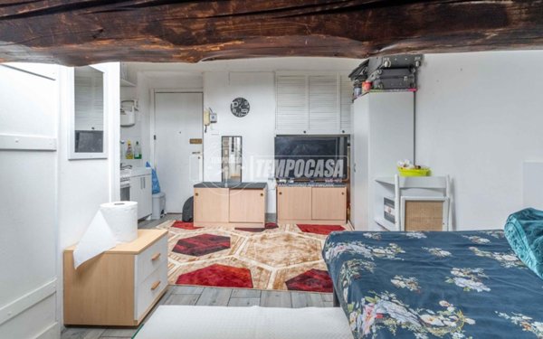 appartamento in vendita a Milano in zona Morivione