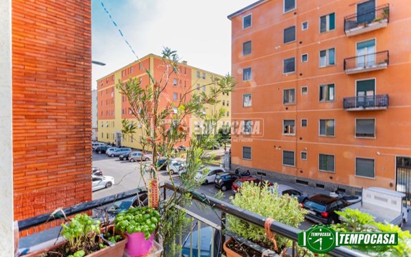 appartamento in vendita a Milano in zona Baggio