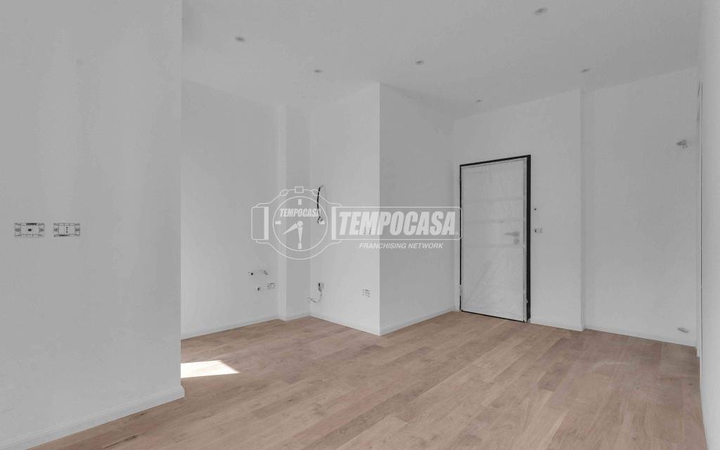 appartamento in vendita a Milano in zona Moncucco