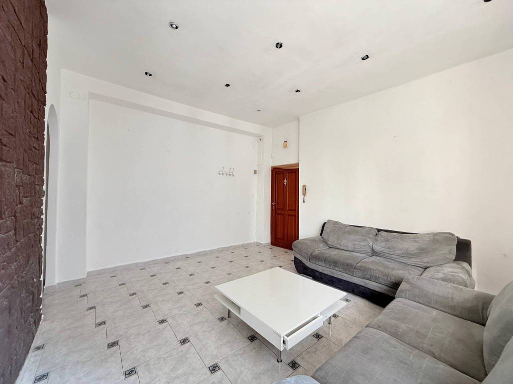 appartamento in vendita a Milano in zona Vigentino