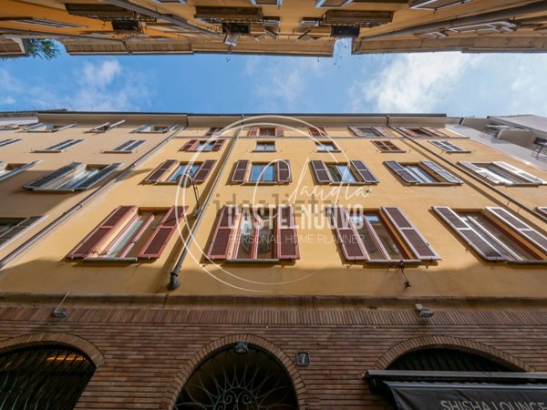 appartamento in vendita a Milano in zona Brera