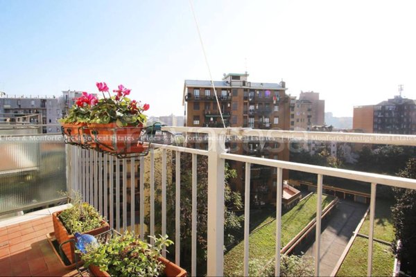 appartamento in vendita a Milano in zona Barona