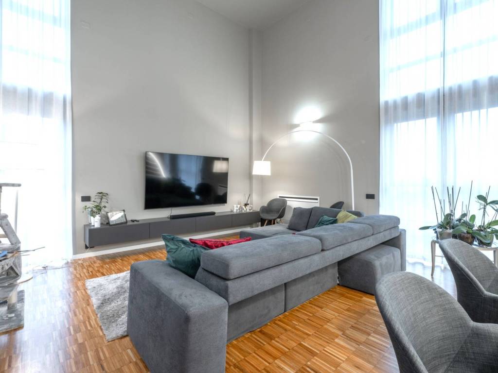 appartamento in vendita a Milano in zona Vigentino