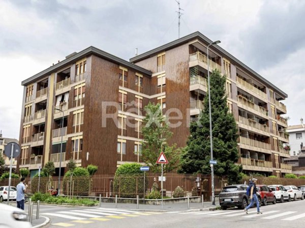 appartamento in vendita a Milano in zona Rottole